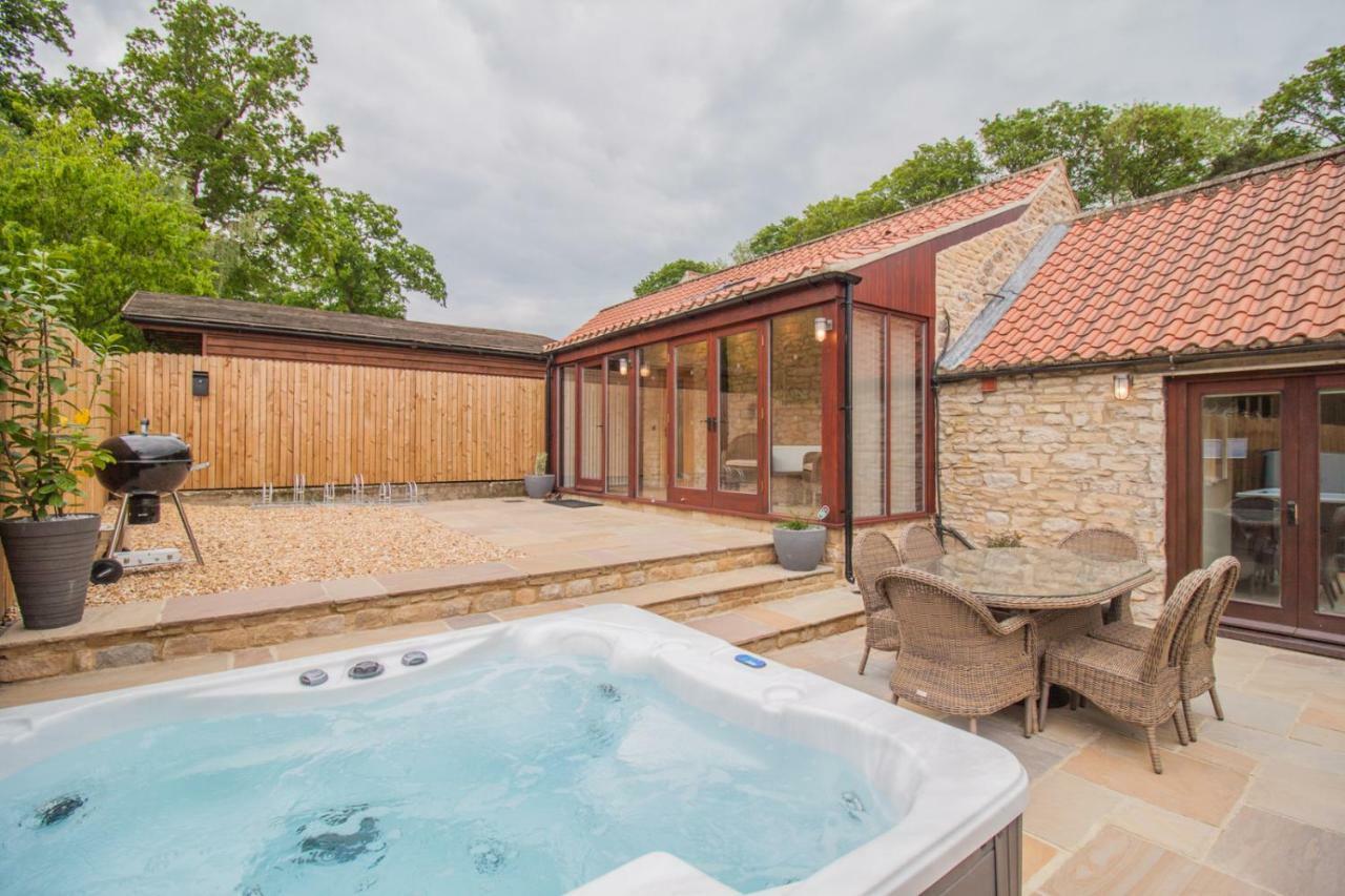 High Oaks Grange - Cottages Пикъринг Екстериор снимка