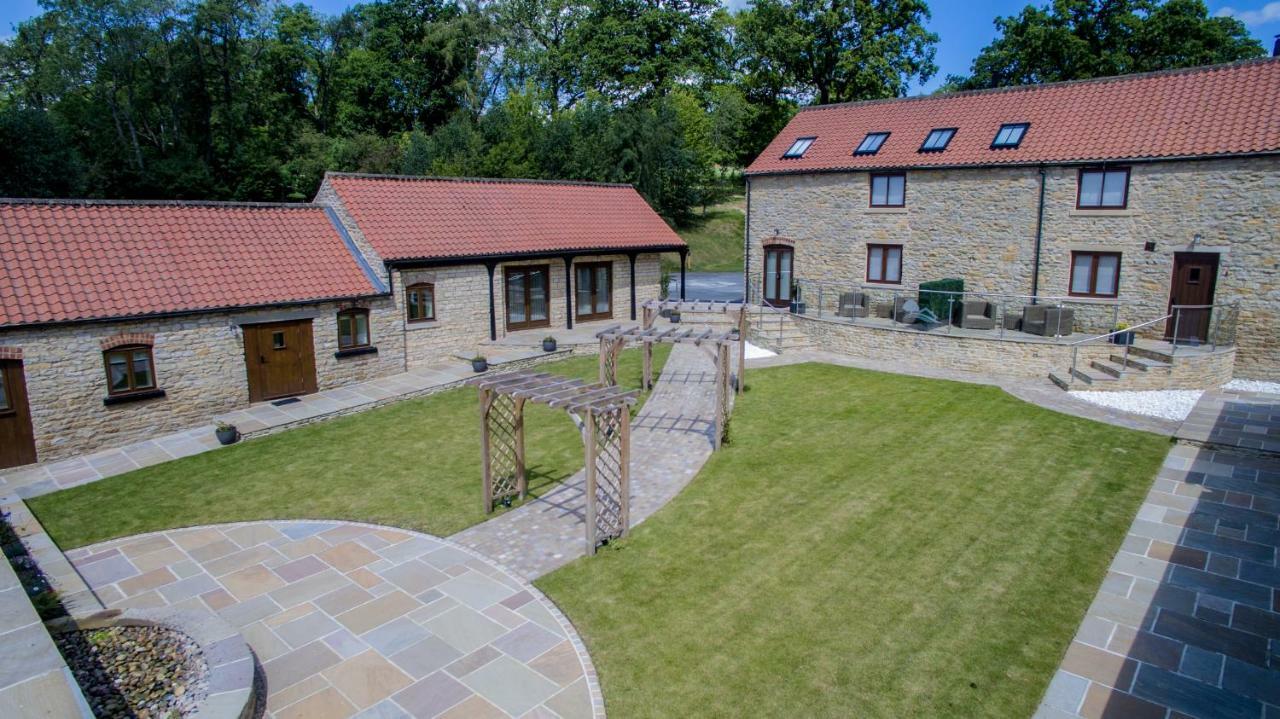 High Oaks Grange - Cottages Пикъринг Екстериор снимка
